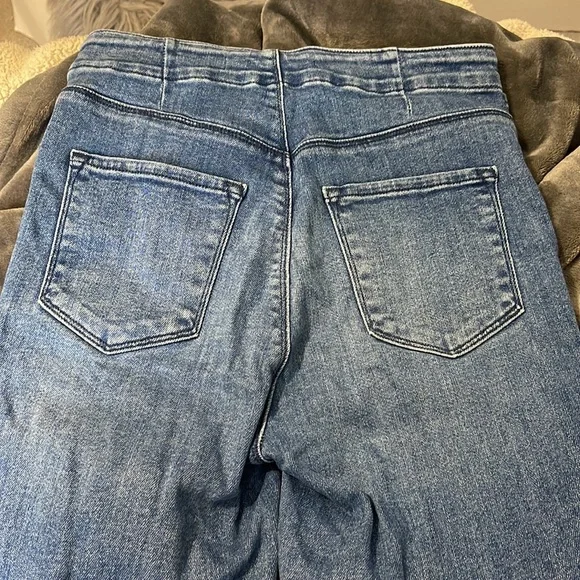 J Brand Natasha Sky High Crop Skinny in Meteor exposed button - Picture 12 of 12